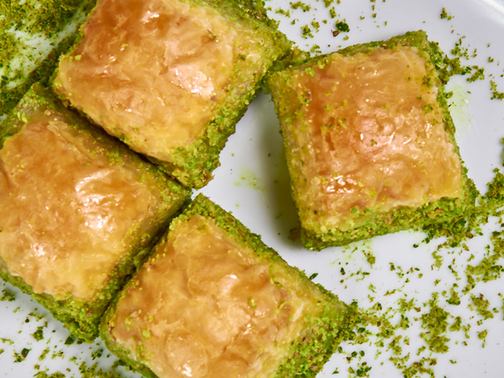Baklava: Efsanevi Bir Tatlı